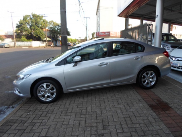 HONDA CIVIC SEDAN EXS-AT 1.8 16v(Tiptronic) 4p
