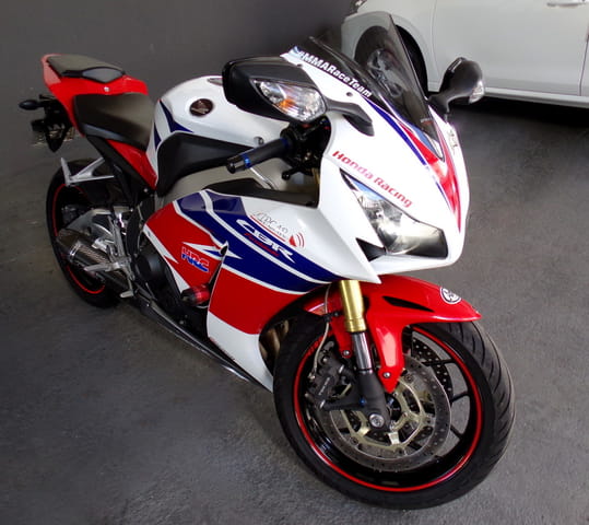HONDA CBR 1000 RR FIREBLADE