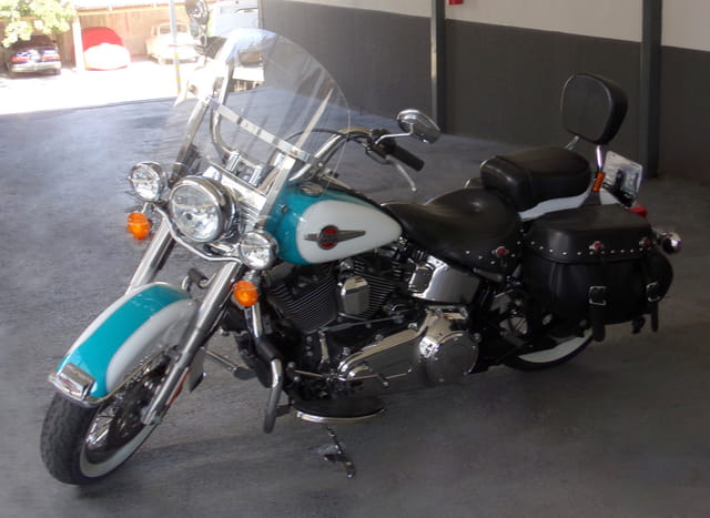 HARLEY-DAVIDSON SOFTAIL HERITAGE CLASSIC