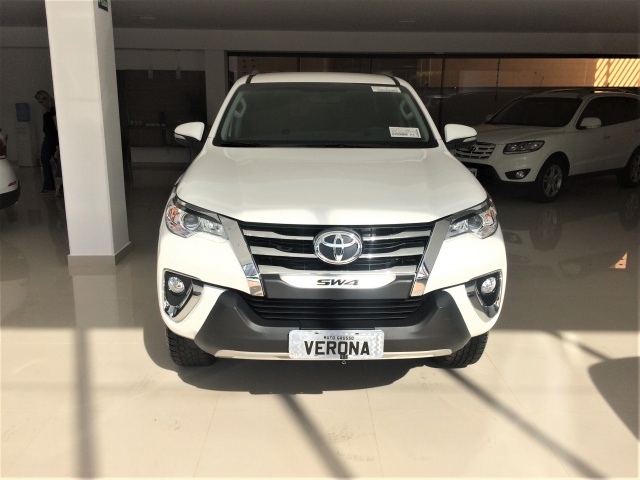 TOYOTA HILUX SW4 SR 4X2 AUTOMATICO FLEX