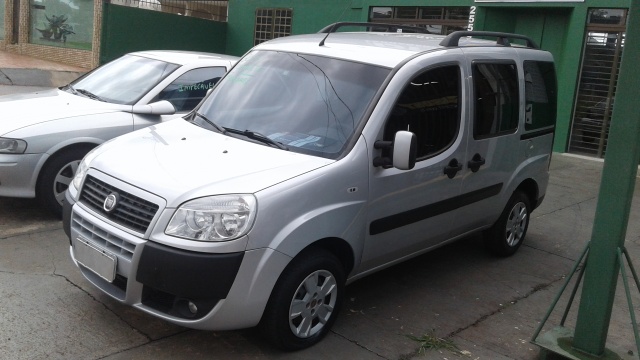 FIAT DOBLO ESSENCE 1.8 FLEX 16V 5P